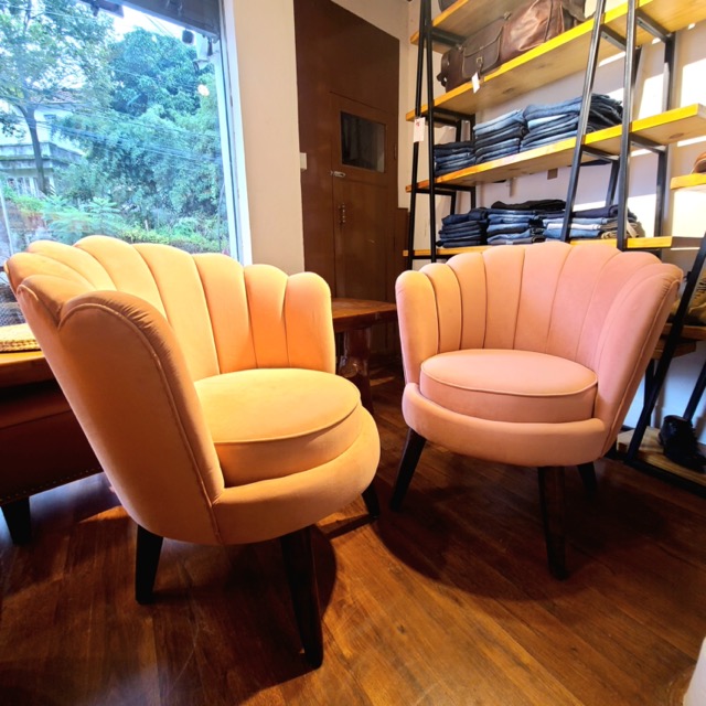 Lotus Single Seater Arm Chair
